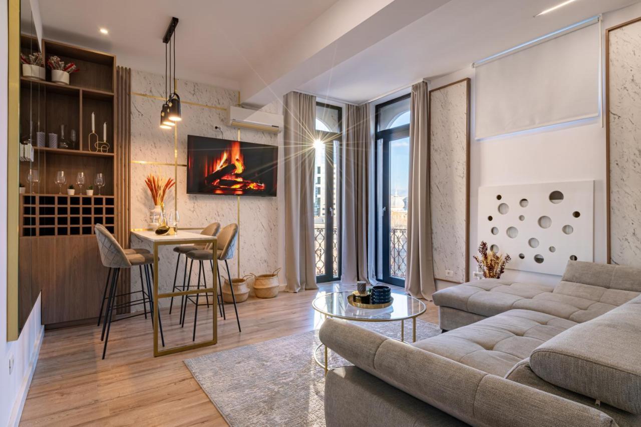 Golden View - Breathtaking Location In Bucharest Lejlighed Eksteriør billede